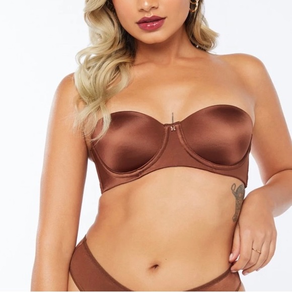 SAVAGE X FENTY: Core Microfiber Strapless Bra - Picture 9 of 13